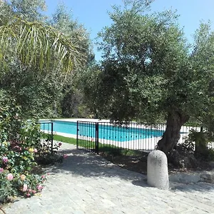  Bed & Breakfast La Bastide De L'oliveraie